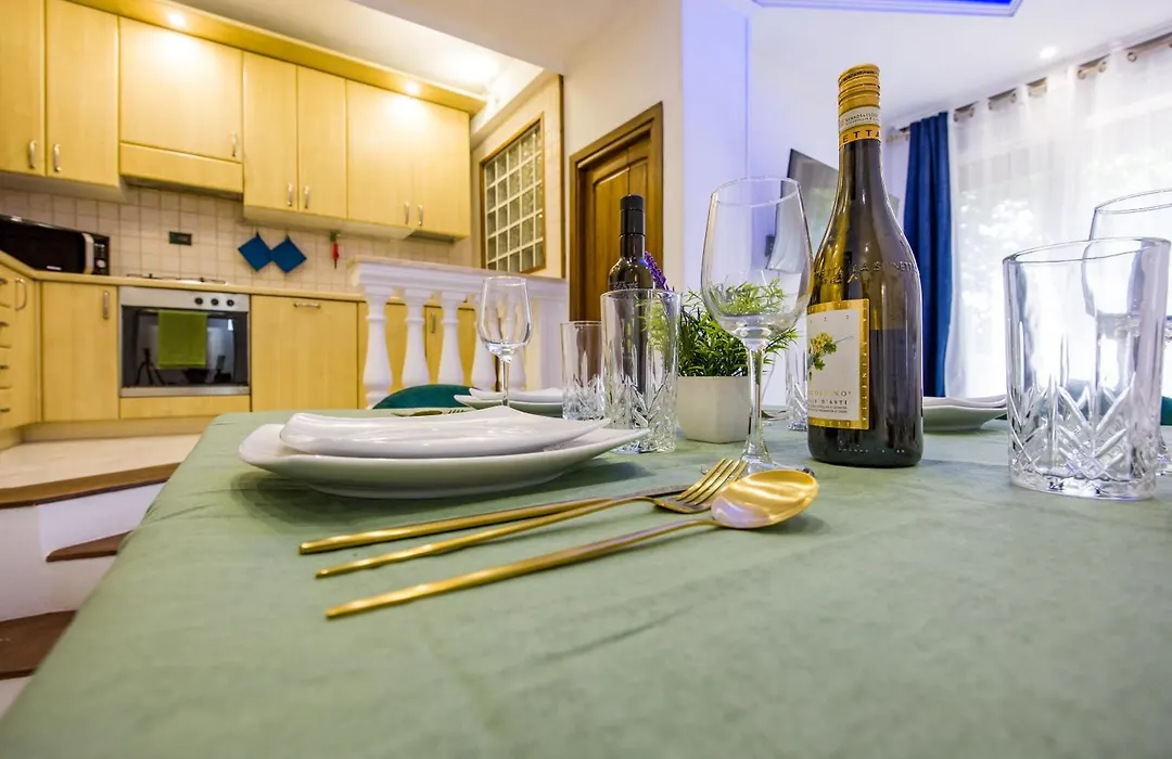 Apartment Metro San Paolo -Air Conditioning-Wifi-Tv55"- 9 Minutes From The Colosseo-1