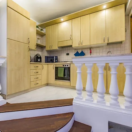 Apartment Metro San Paolo -Air Conditioning-Wifi-Tv55"- 9 Minutes From The Colosseo-2
